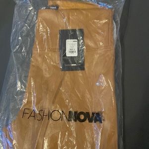 Fashion Nova Faux leather Tummy tuck Leggingd